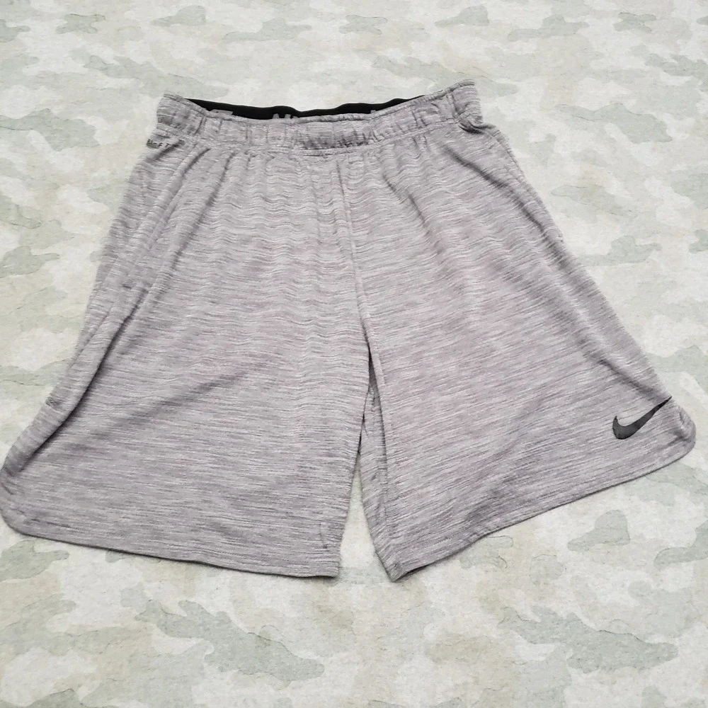 Nike Shorts Mens Large Gray Dri-Fit Drawstring Pockets
